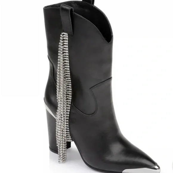 NEW DANIEL DIAMOND Elegant Black Heeled Boots with Silver Chain Detail - Picture 1 of 7
